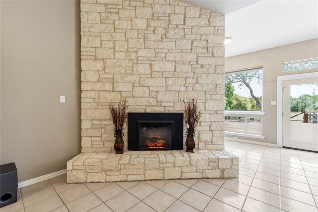 515 Liberty DR, Liberty Hill, TX 78642