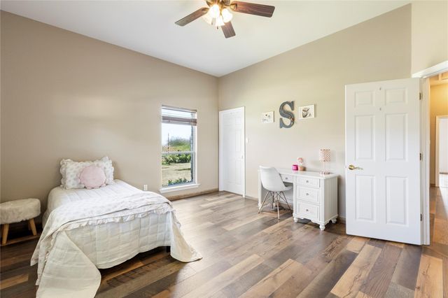 515 Liberty DR, Liberty Hill, TX 78642