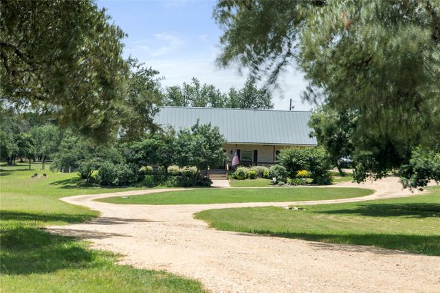515 Liberty DR, Liberty Hill, TX 78642