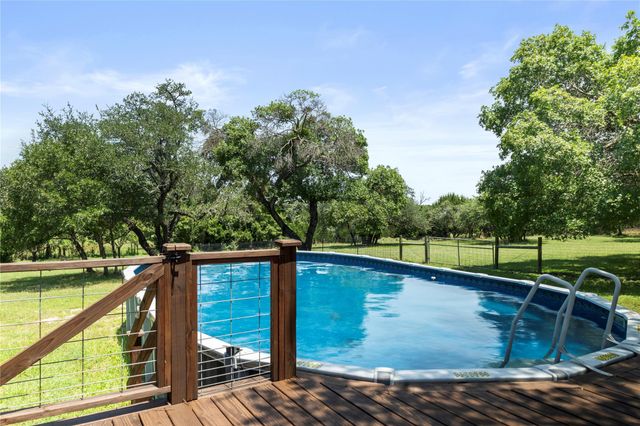 515 Liberty DR, Liberty Hill, TX 78642