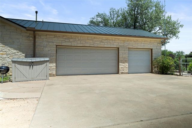 515 Liberty DR, Liberty Hill, TX 78642