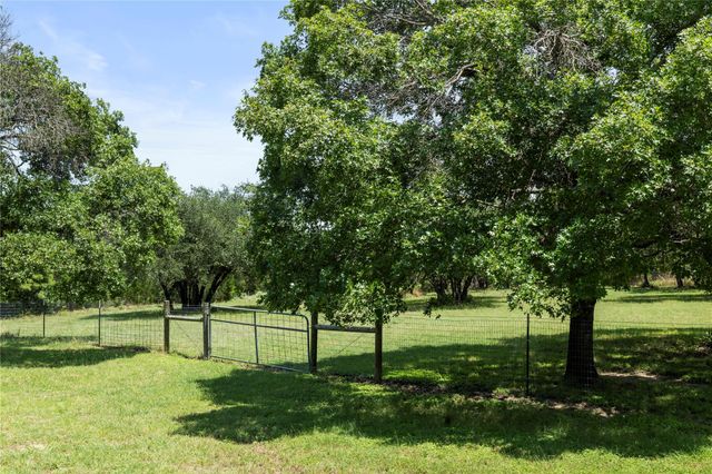 515 Liberty DR, Liberty Hill, TX 78642