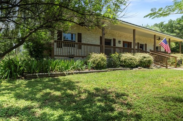 515 Liberty DR, Liberty Hill, TX 78642