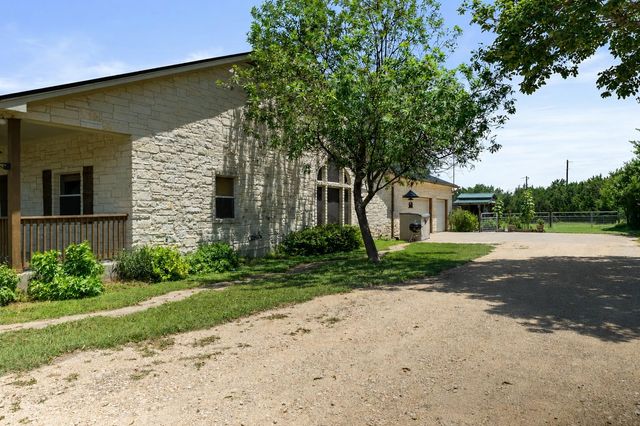 515 Liberty DR, Liberty Hill, TX 78642