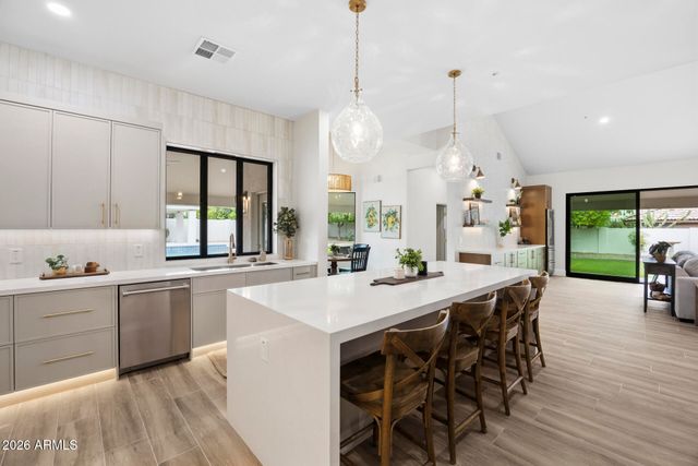 10205 E Corrine Drive, Scottsdale, AZ 85260