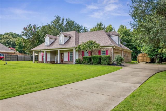 305 CAITLIN DR, Oakland, TN 38060