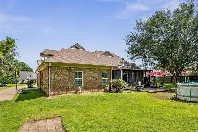 305 CAITLIN DR, Oakland, TN 38060
