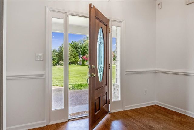 305 CAITLIN DR, Oakland, TN 38060