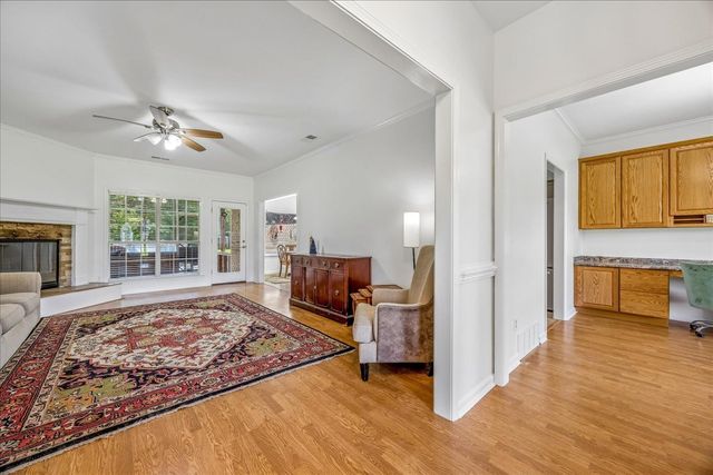 305 CAITLIN DR, Oakland, TN 38060