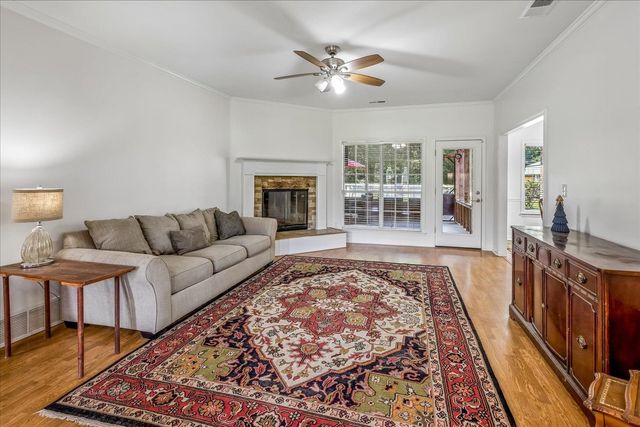 305 CAITLIN DR, Oakland, TN 38060