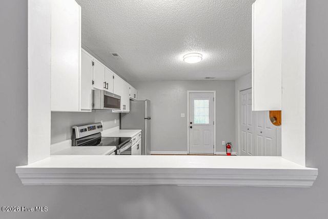 909 Timberlake Trail, Jacksonville, NC 28546