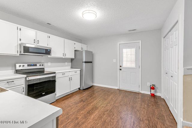 909 Timberlake Trail, Jacksonville, NC 28546