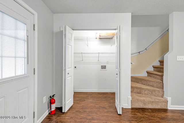 909 Timberlake Trail, Jacksonville, NC 28546