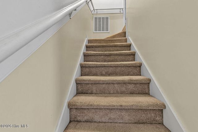 909 Timberlake Trail, Jacksonville, NC 28546