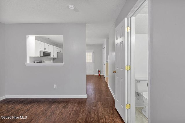 909 Timberlake Trail, Jacksonville, NC 28546