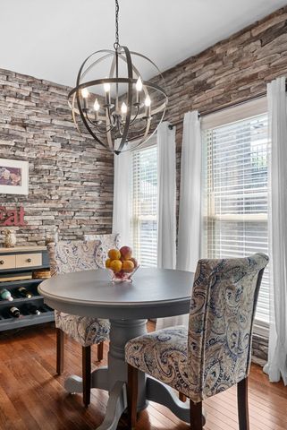 414 Country Club Ct, Clarksville, TN 37043