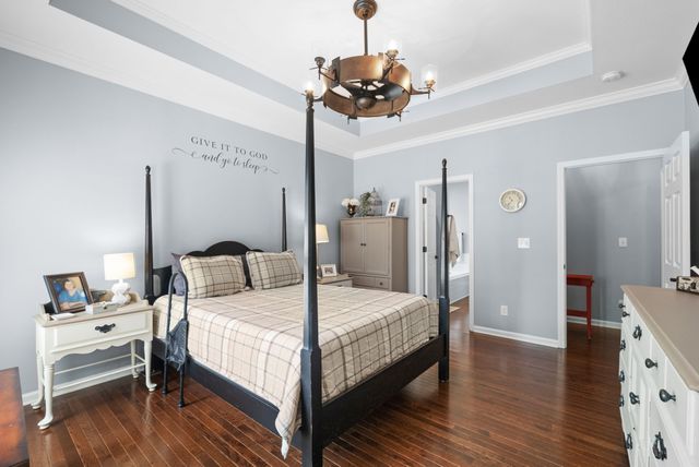 414 Country Club Ct, Clarksville, TN 37043