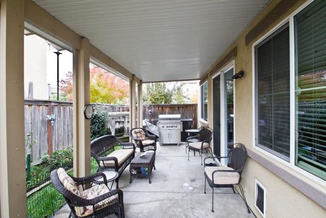 2116 Camino Real Way, Roseville, CA 95747