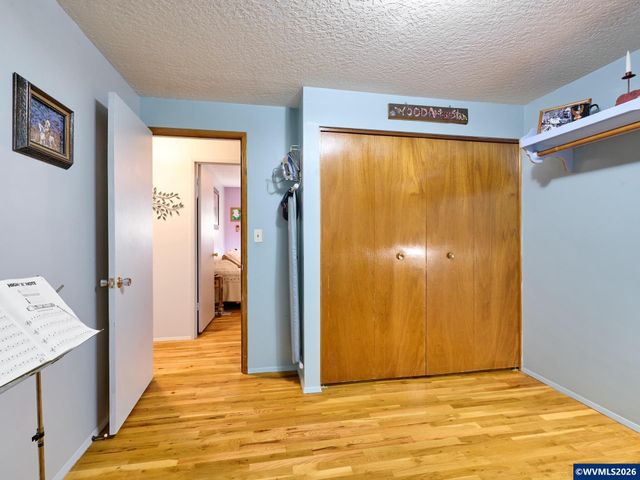1215 Stanfield Rd, Woodburn, OR 97071