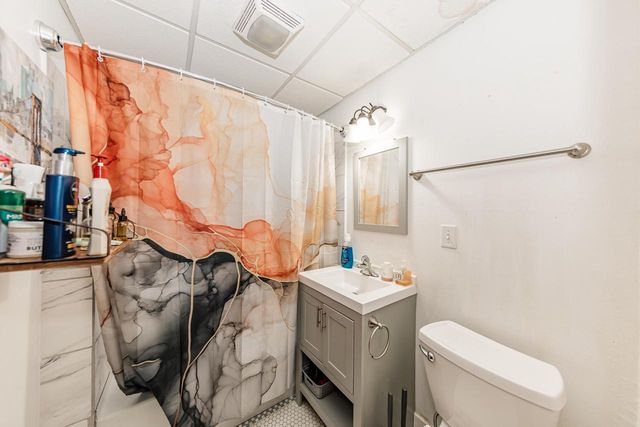 1008 Rawson AVENUE, South Milwaukee, WI 53172