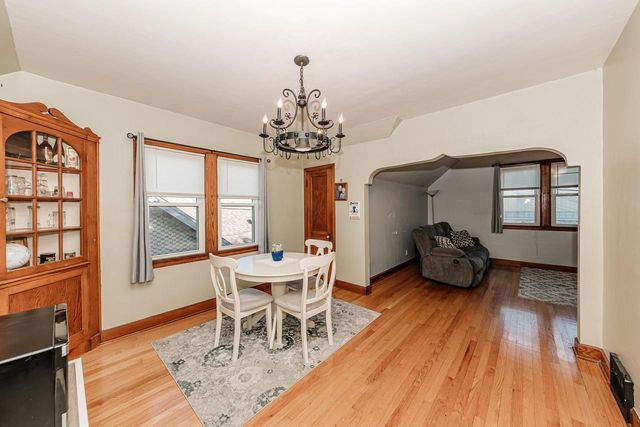 1008 Rawson AVENUE, South Milwaukee, WI 53172