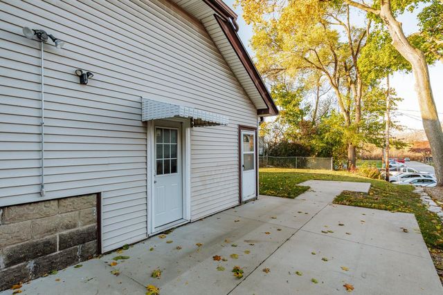 1008 Rawson AVENUE, South Milwaukee, WI 53172