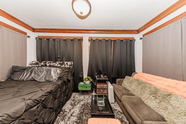 1008 Rawson AVENUE, South Milwaukee, WI 53172