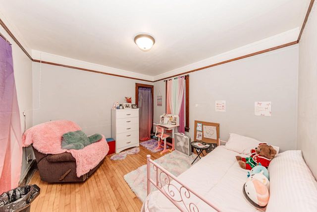 1008 Rawson AVENUE, South Milwaukee, WI 53172