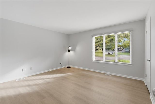 4568 Lindenwood Lane, Northbrook, IL 60062