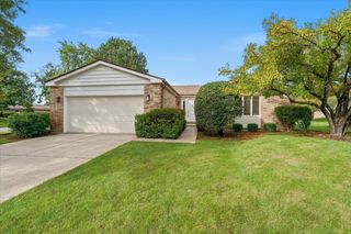 4568 Lindenwood Lane, Northbrook, IL 60062