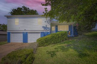 725 Pemberton Drive, White Settlement, TX 76108