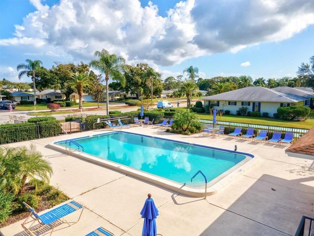7461 W COUNTRY CLUB DRIVE N 206, Sarasota, FL 34243