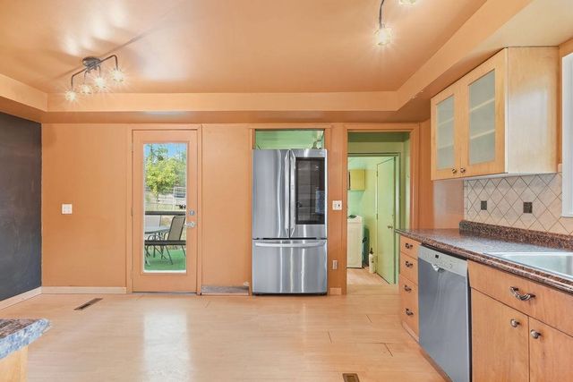 9216 Thomas Mallen Rd, Cheney, WA 99004
