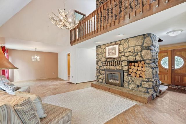 9216 Thomas Mallen Rd, Cheney, WA 99004