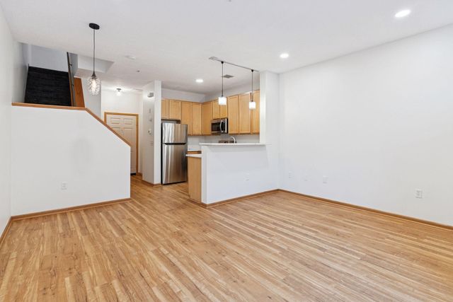 545 N 1st Street 123, Minneapolis, MN 55401