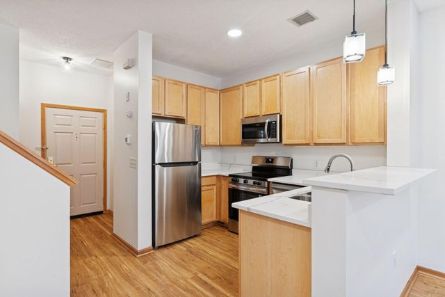 545 N 1st Street 123, Minneapolis, MN 55401