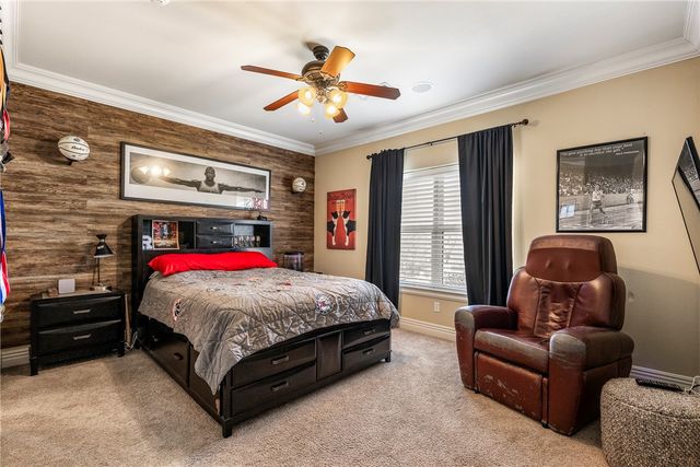 2706 S 24th Street, Rogers, AR 72758