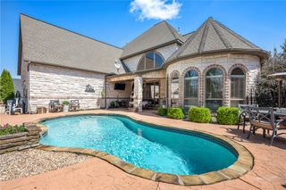 2706 S 24th Street, Rogers, AR 72758