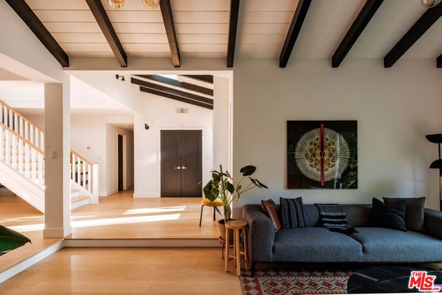 5738 Buffalo Avenue, Valley Glen, CA 91401