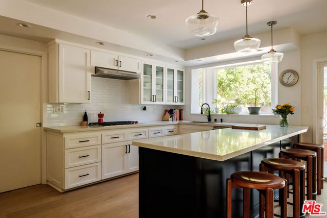 5738 Buffalo Avenue, Valley Glen, CA 91401