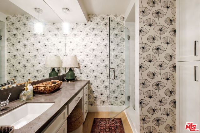 5738 Buffalo Avenue, Valley Glen, CA 91401