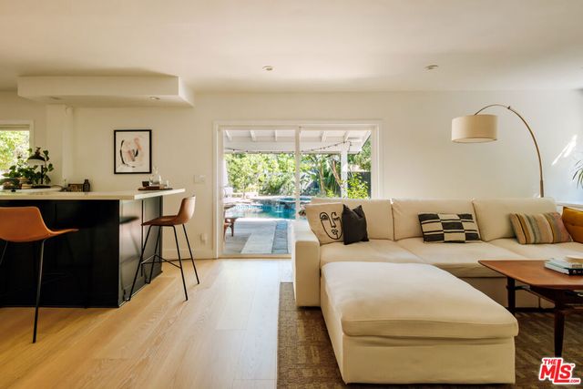 5738 Buffalo Avenue, Valley Glen, CA 91401