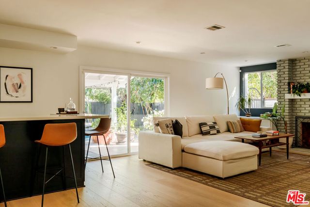 5738 Buffalo Avenue, Valley Glen, CA 91401