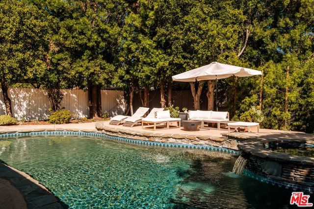 5738 Buffalo Avenue, Valley Glen, CA 91401