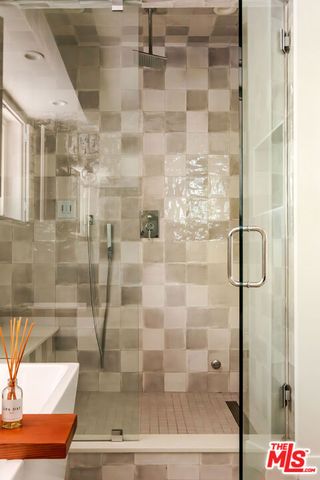 5738 Buffalo Avenue, Valley Glen, CA 91401