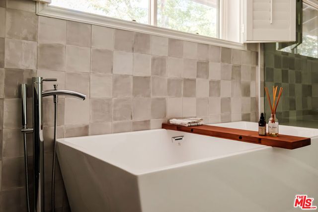 5738 Buffalo Avenue, Valley Glen, CA 91401