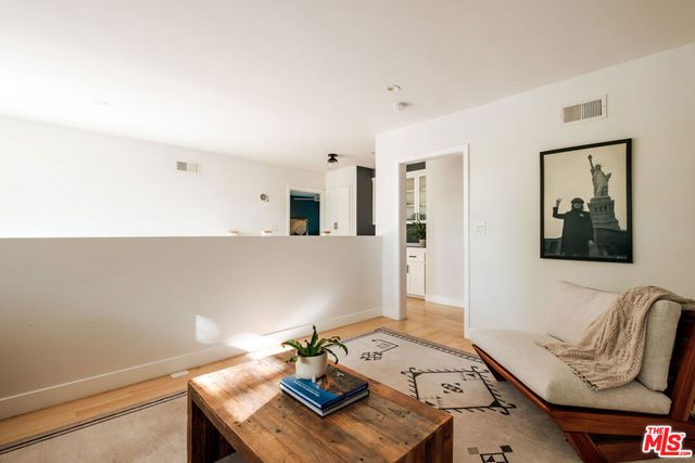 5738 Buffalo Avenue, Valley Glen, CA 91401