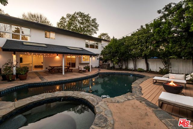 5738 Buffalo Avenue, Valley Glen, CA 91401