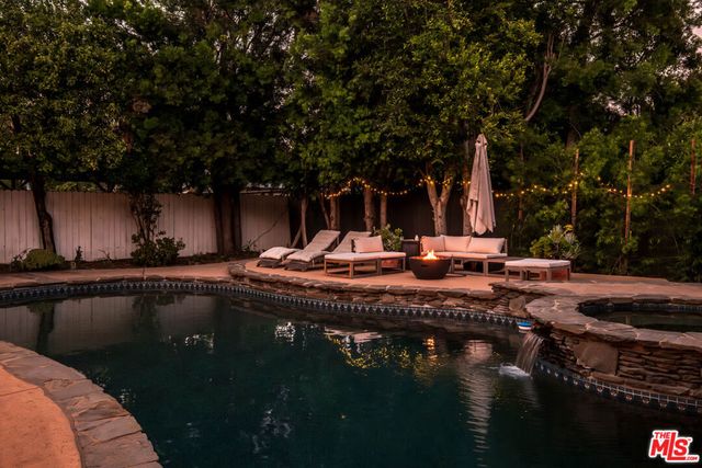 5738 Buffalo Avenue, Valley Glen, CA 91401