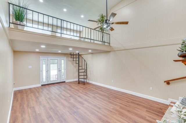 109 Timber Ridge Circle, Burleson, TX 76028